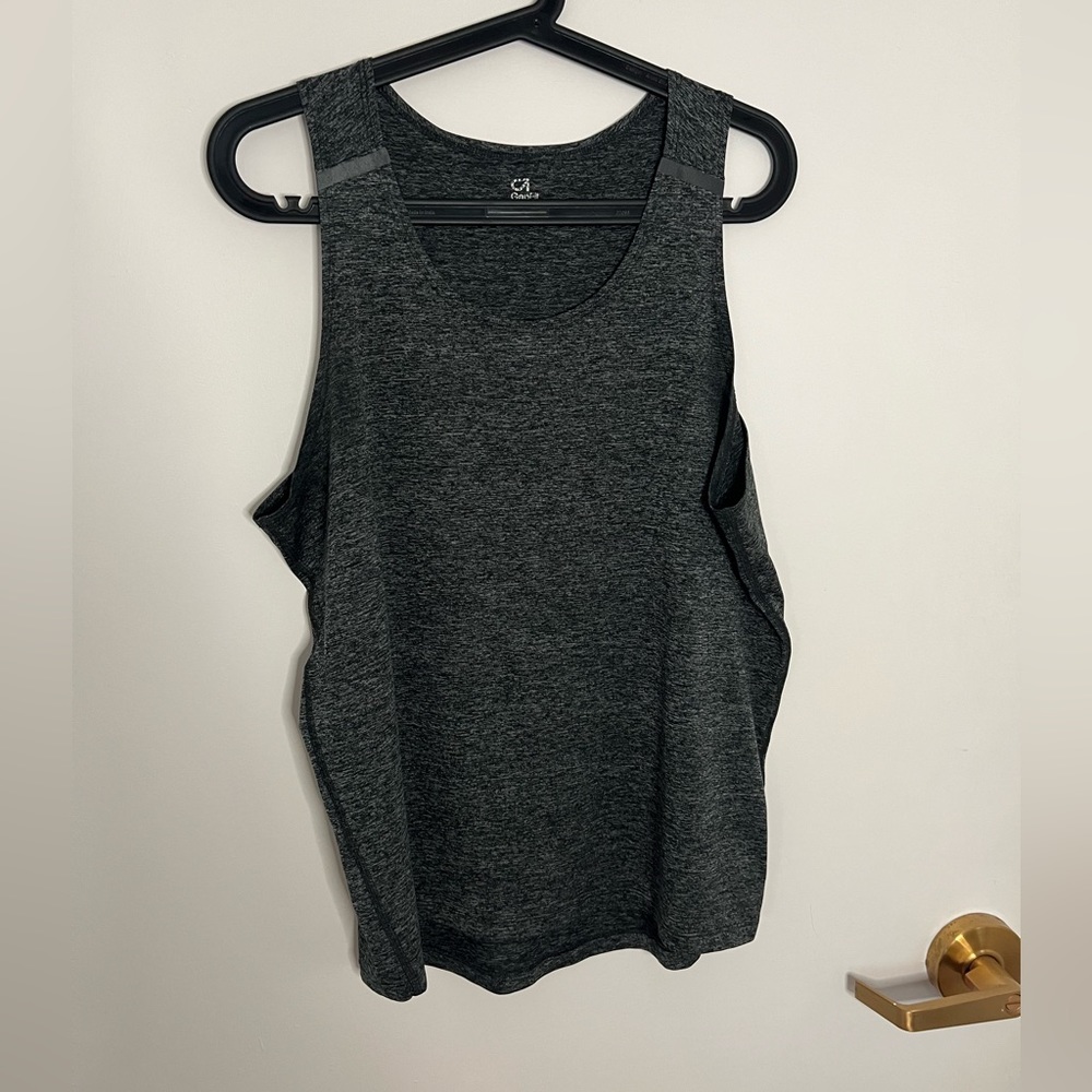Gap Fit Men’s Athletic tank size small